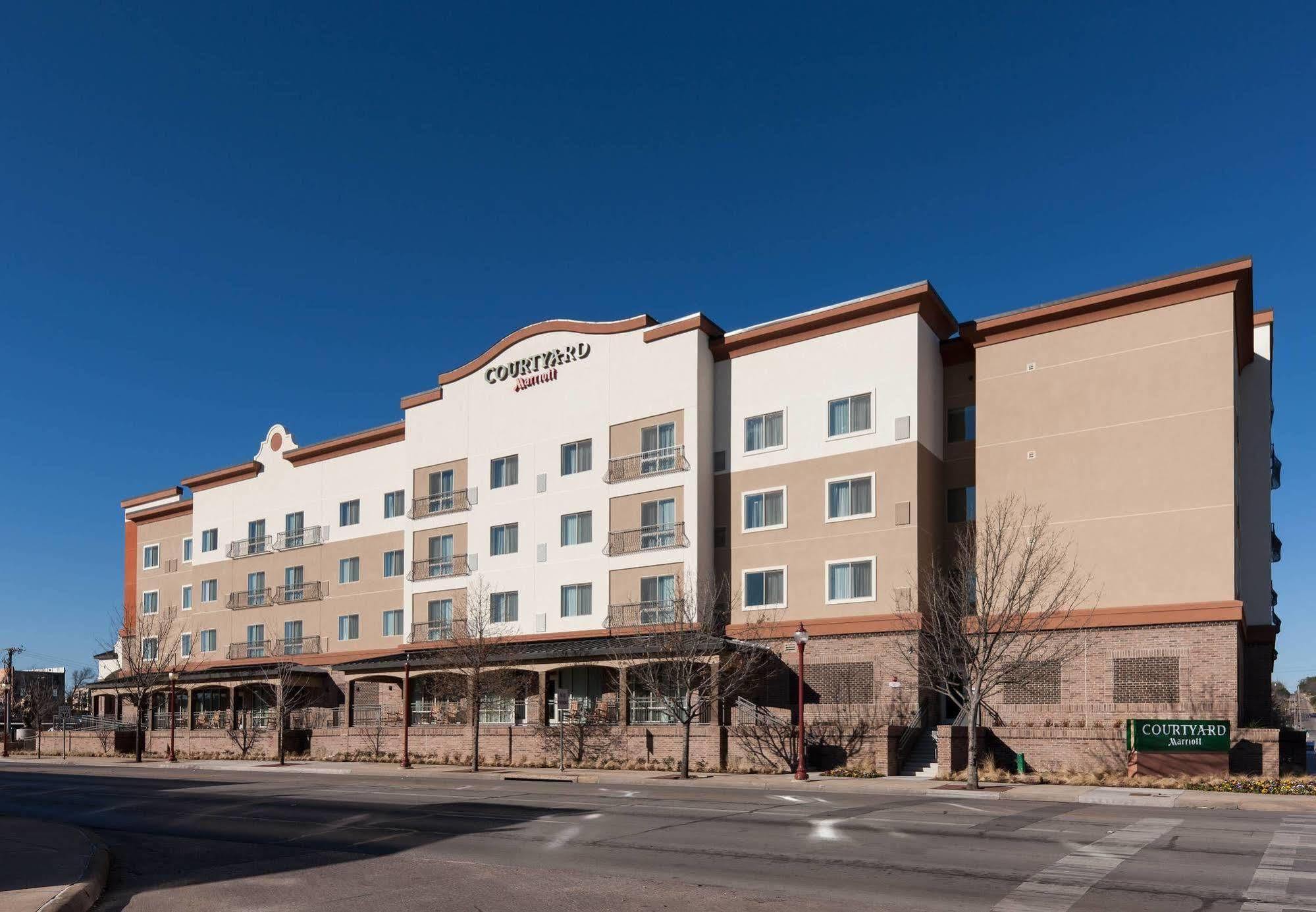 Courtyard By Marriott Fort Worth Historic Stockyards Hotel Exterior photo